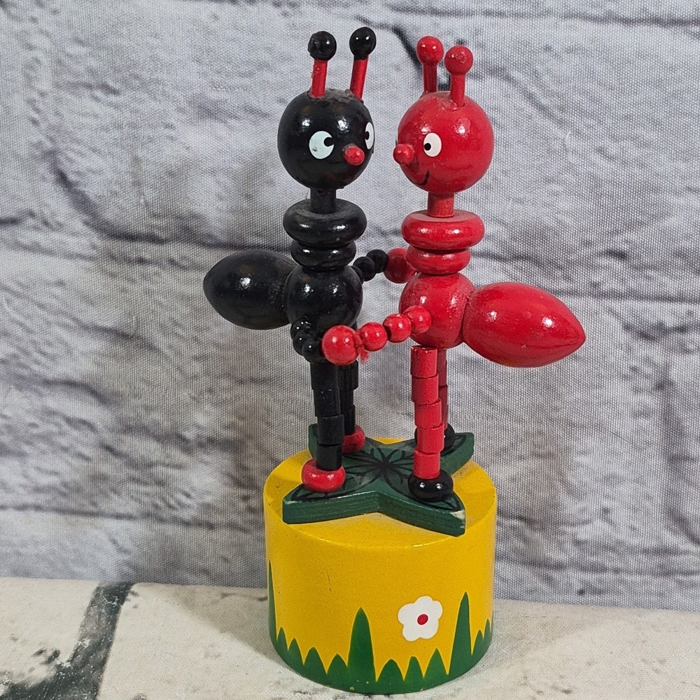 VTG Wooden Push Button Puppet Red Black Ant Flower Base Classic Thumb Puppet Toy